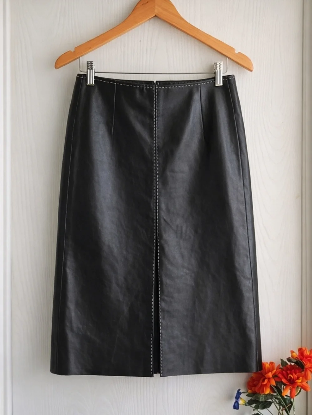 Rudsak| Luxury Black Leather Mid Skirt Contrast Stitching Inverted Slit - Picture 4 of 10